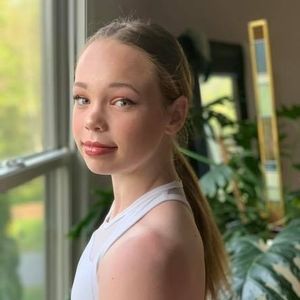 Meet your Posher, Chloe